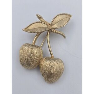 Vintage Sarah Coventry Gold‎ Tone Textured Cherry Leaves Brooch Pin